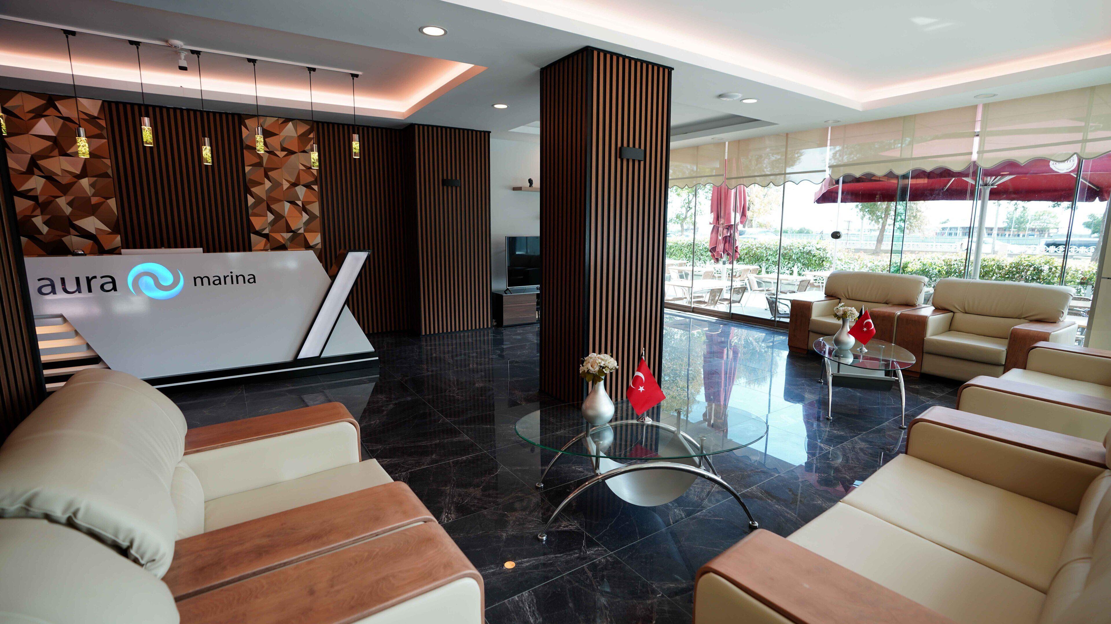 Aura Marina Hotel — Fotos 1